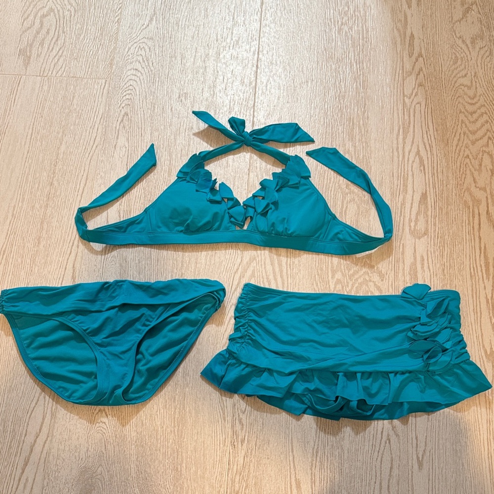 Kenneth Cole Reaction Bikini Set 👙